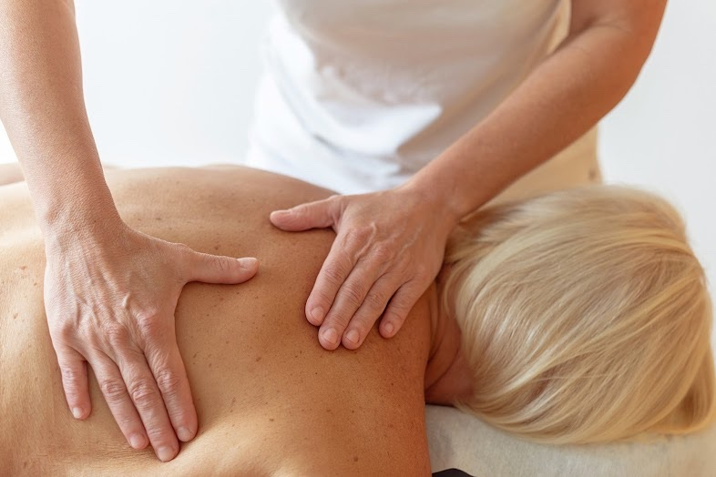 Praxis Kehaunani - Alexandra Kuhn Salon Praxis Kehaunani - Alexandra Kuhn